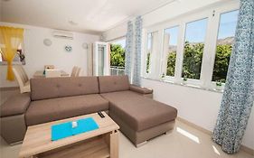 Apartment Mimoza 5, Baska, Krk