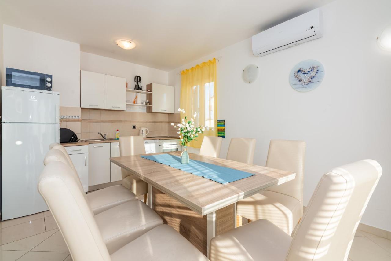 Apartment Mimoza 5, Baska, Krk Exteriér fotografie